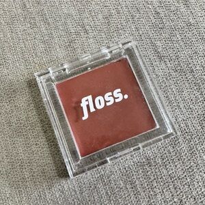 *NEW* Floss The Mood Cream Blush in Lucky